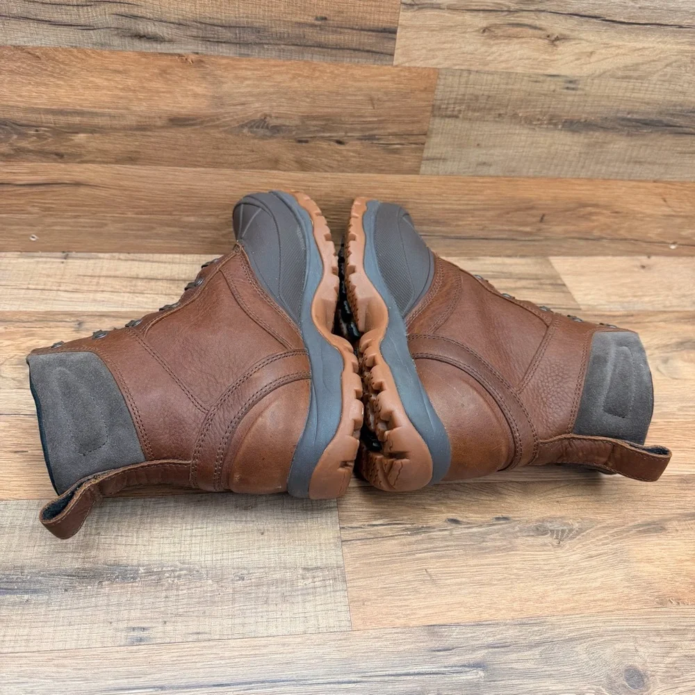 LL Bean Men's size 8 Storm Chaser Boots 5 Leather Lace-Up Two-Tone Outdoor Boots